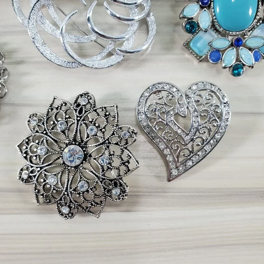 8 Brooch Lot Silver Tone Sarah Coventry Faux Pearl Rhinestone Pins Turquoise